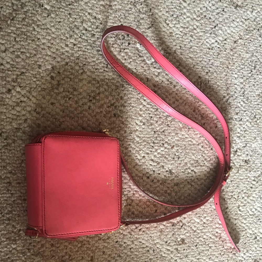 Fossil purse